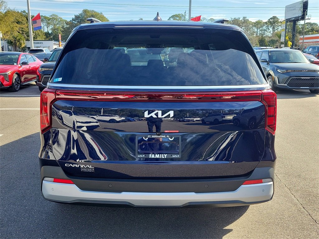 New 2026 Kia Carnival EX image 5