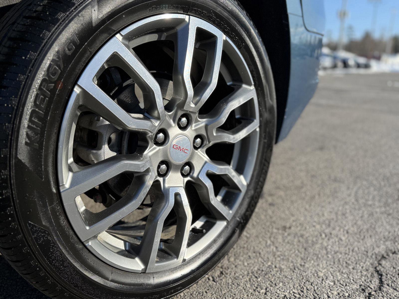 Certified 2024 GMC Terrain Denali w/ Denali Premium Package image 11