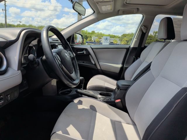 Used 2016 Toyota RAV4 XLE FWD image 16