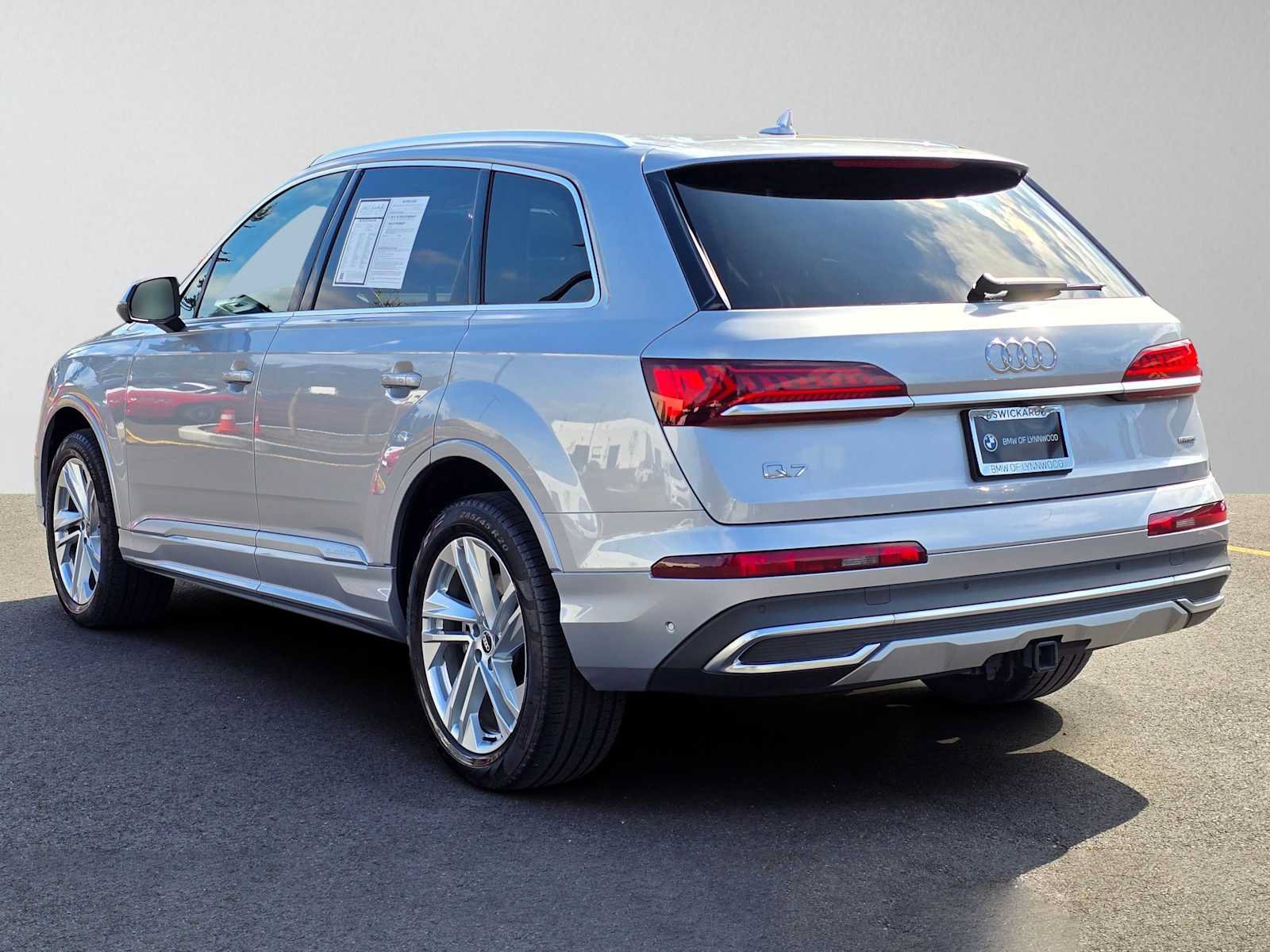 Used 2021 Audi Q7 3.0T Premium Plus w/ Premium Plus Package AWD/4WD image 5
