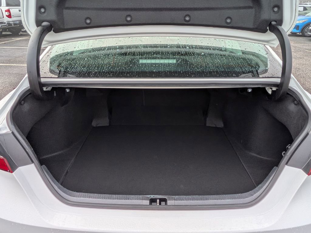 Used 2023 Toyota Camry SE image 30