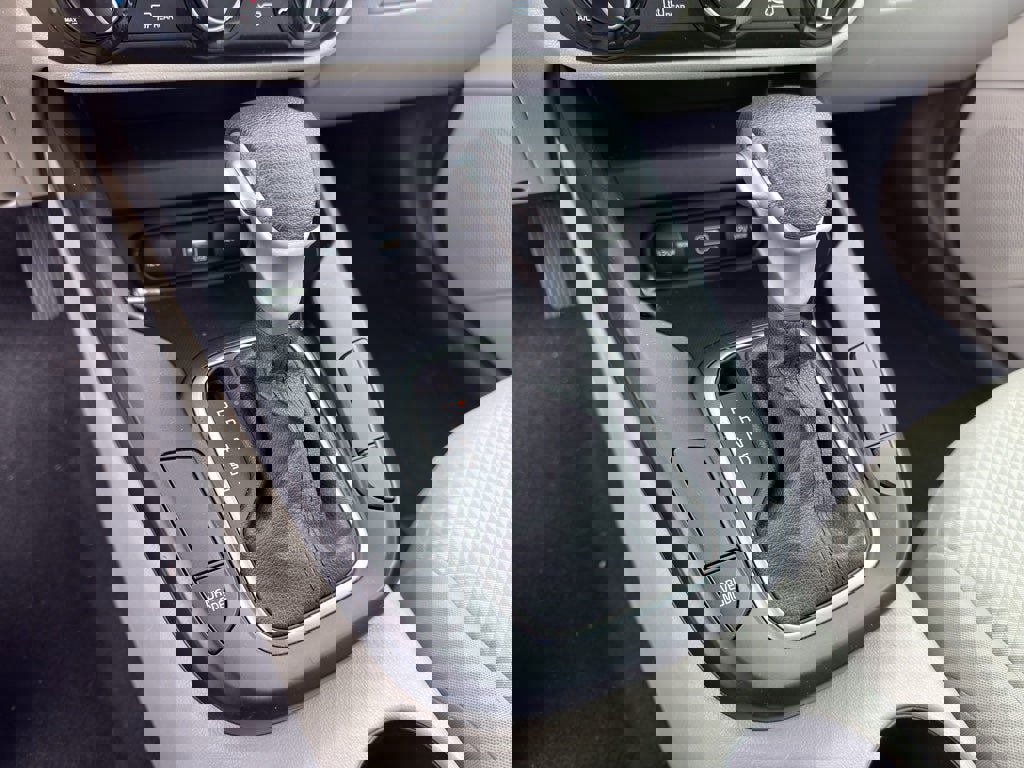 Used 2022 Kia Soul LX image 15