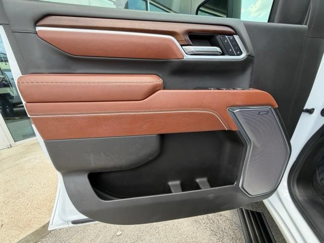 Used 2025 GMC Sierra 2500 Denali Ultimate w/ Max Trailering Package AWD/4WD image 13