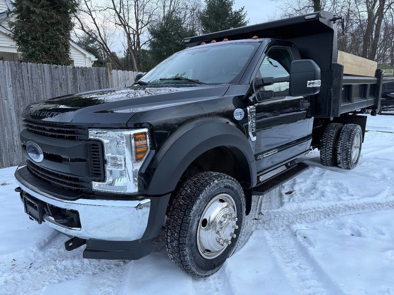 Used 2018 Ford F550 4x4 Regular Cab Super Duty image 2