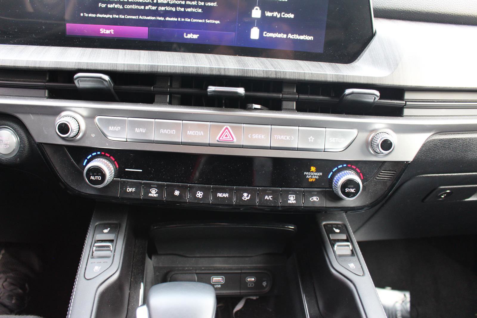 Certified 2024 Kia Telluride EX image 21