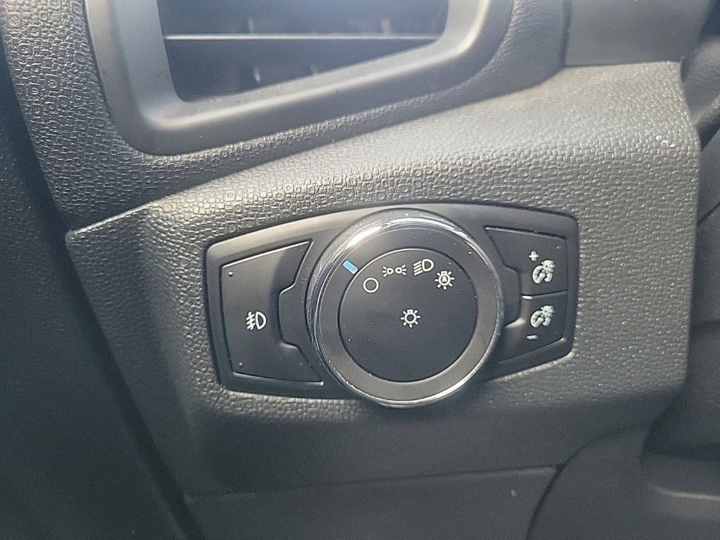 Used 2020 Ford EcoSport Titanium image 10