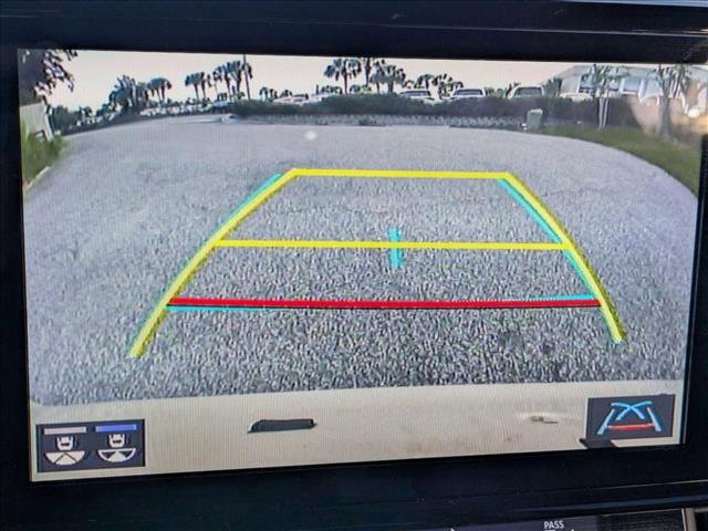 Used 2021 Toyota Sienna Limited FWD image 10