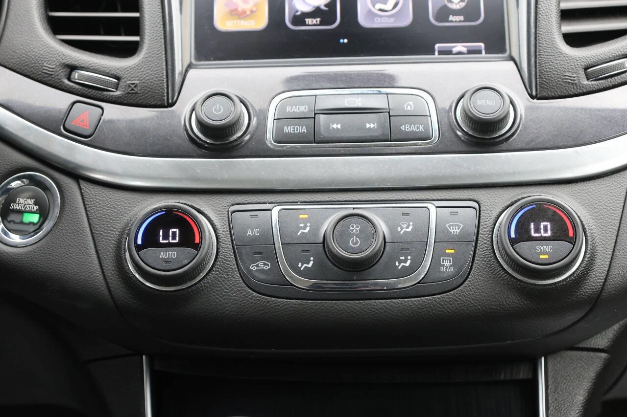 Used 2018 Chevrolet Impala LT FWD image 21