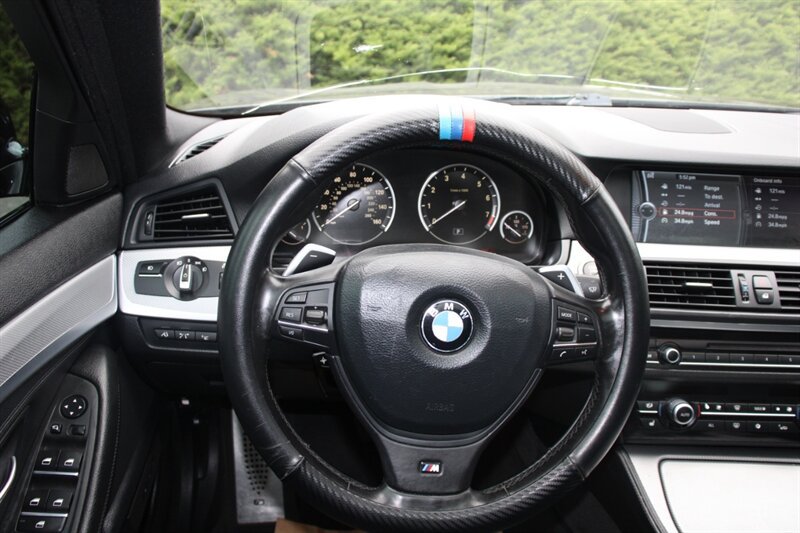 Used 2011 BMW 535i xDrive Sedan AWD/4WD image 18