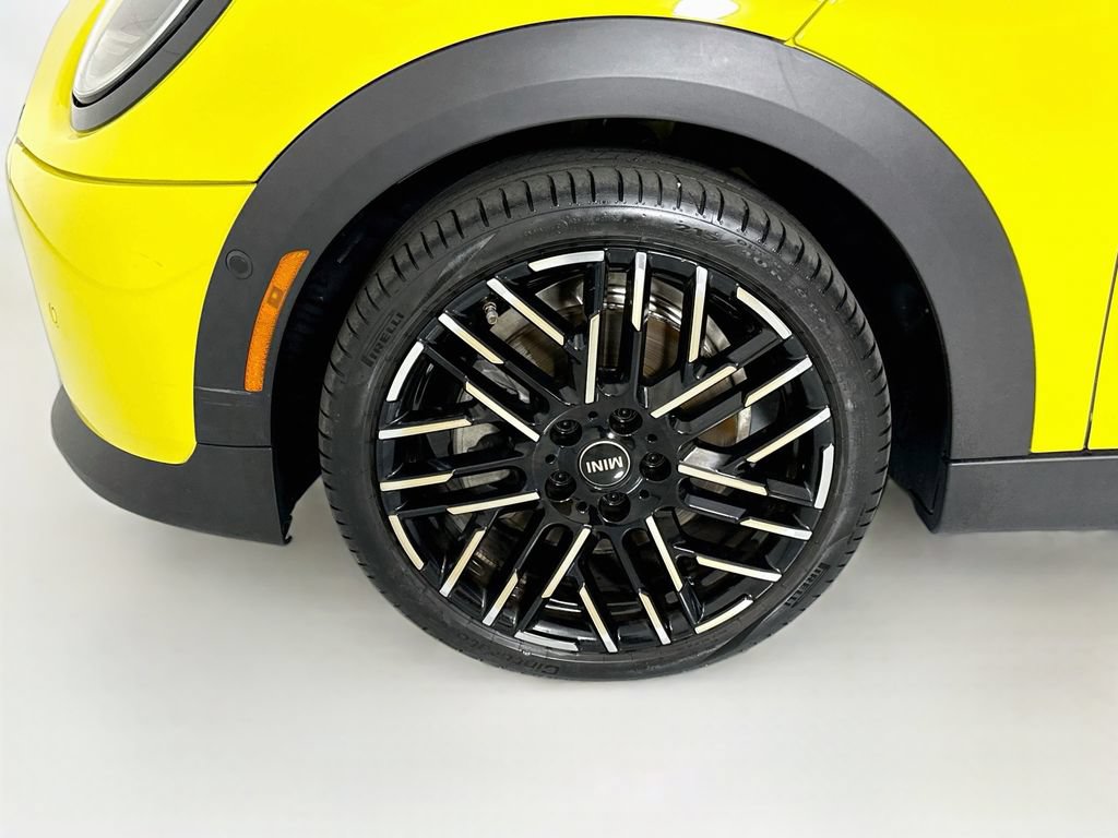 Used 2025 MINI Cooper S FWD image 30