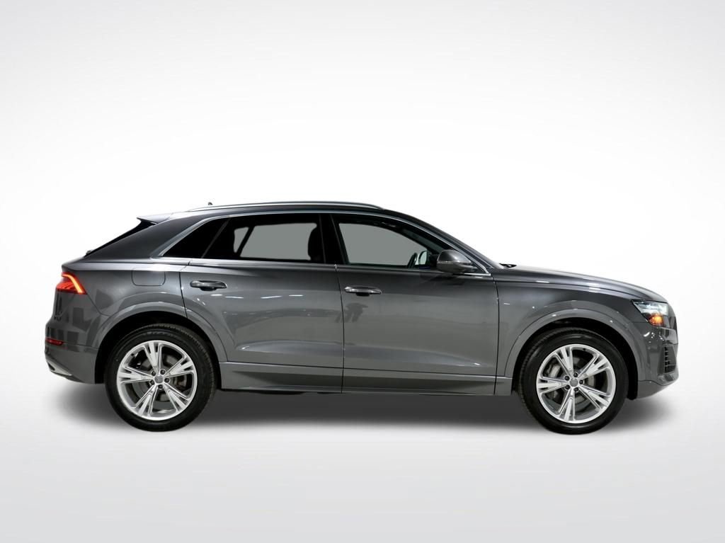 Used 2020 Audi Q8 Premium Plus w/ Premium Plus Package image 11