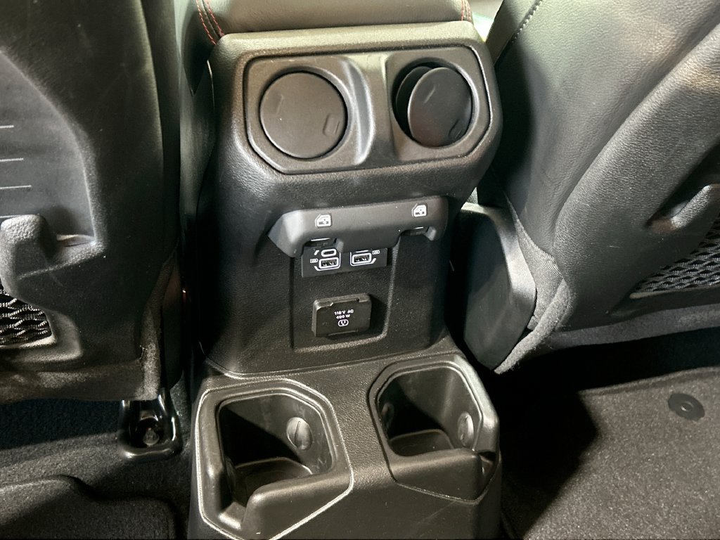 Used 2023 Jeep Gladiator Rubicon w/ LED Lighting Group AWD/4WD image 31