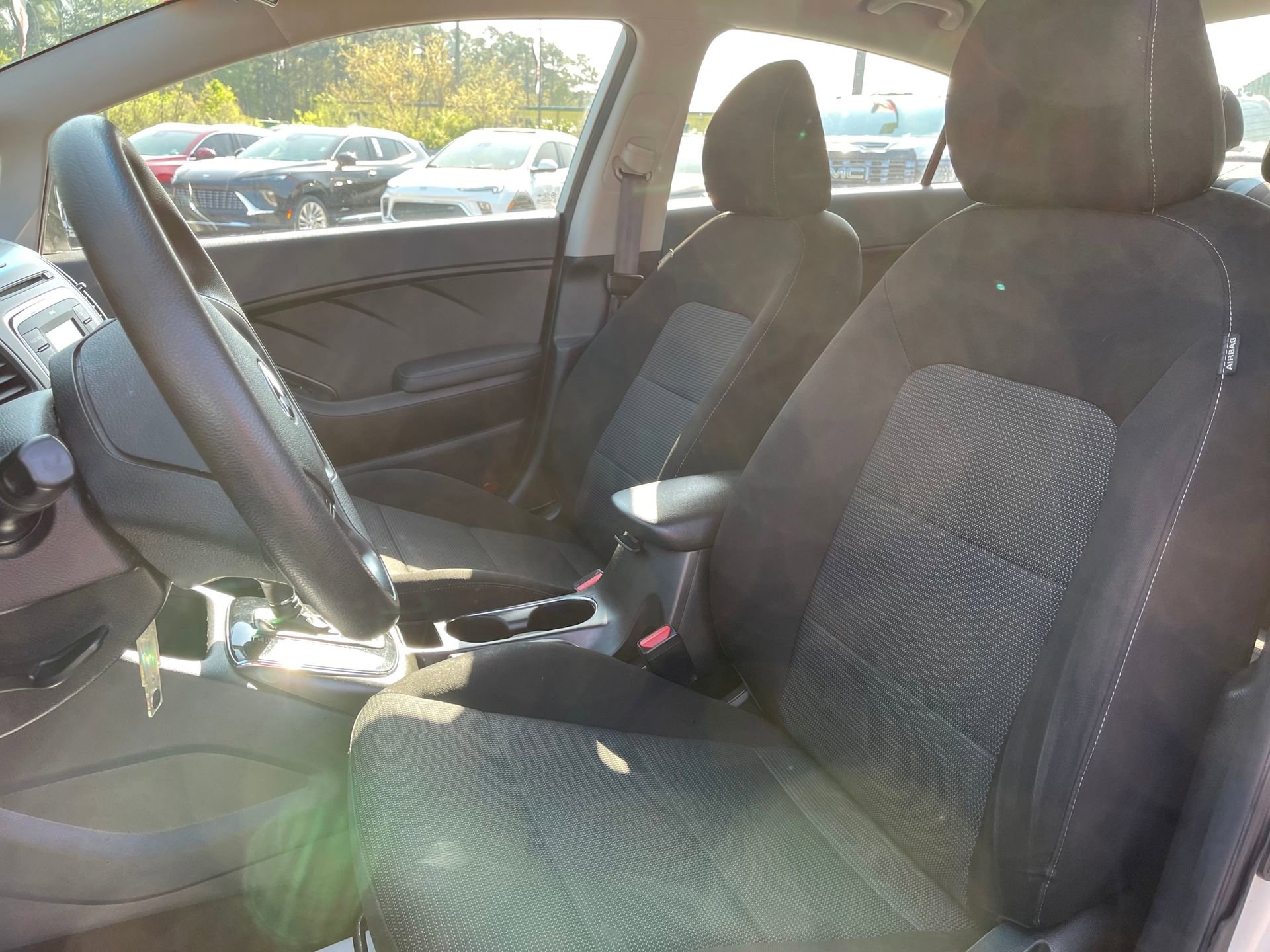 Used 2017 Kia Forte LX image 13