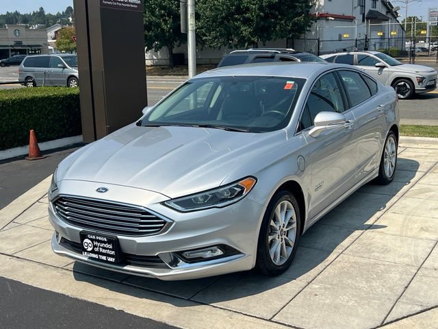 Used 2017 Ford Fusion Energi SE FWD image 3