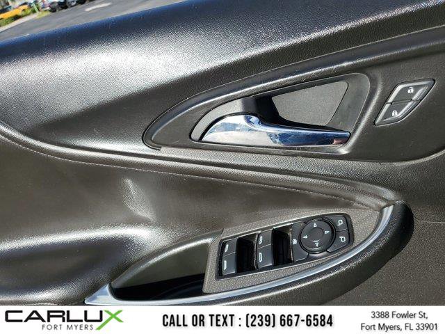 Used 2020 Chevrolet Malibu LT w/ Leather Package FWD image 25