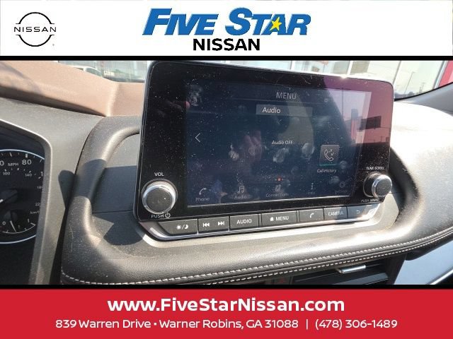 Used 2023 Nissan Rogue SV FWD image 17