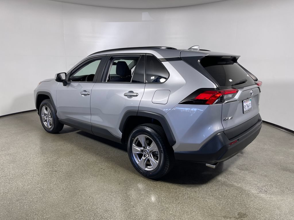 Certified 2023 Toyota RAV4 XLE FWD image 5