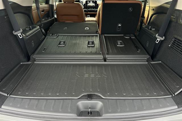 New 2025 Nissan Pathfinder Platinum w/ Cargo Package image 18