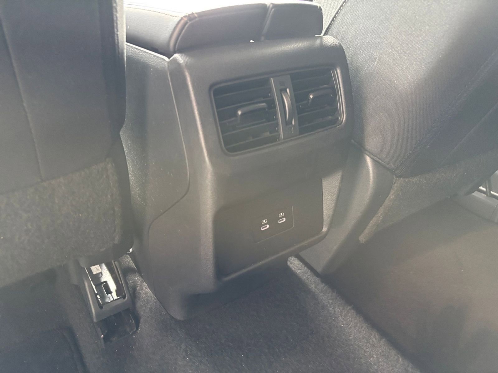 Used 2025 Nissan Rogue SV FWD image 24