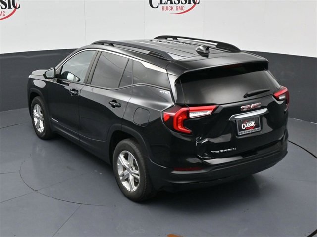 Used 2022 GMC Terrain SLE w/ Driver Convenience Package image 15