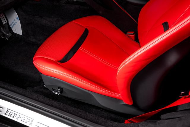 Used 2024 Ferrari Roma RWD image 24
