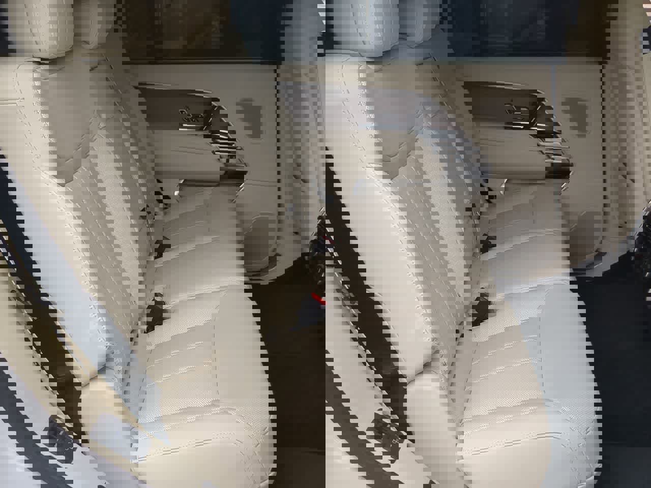 Certified 2025 Land Rover Range Rover Long Wheelbase SE image 22