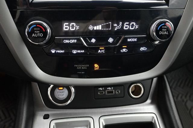 Used 2020 Nissan Murano SV AWD/4WD image 16