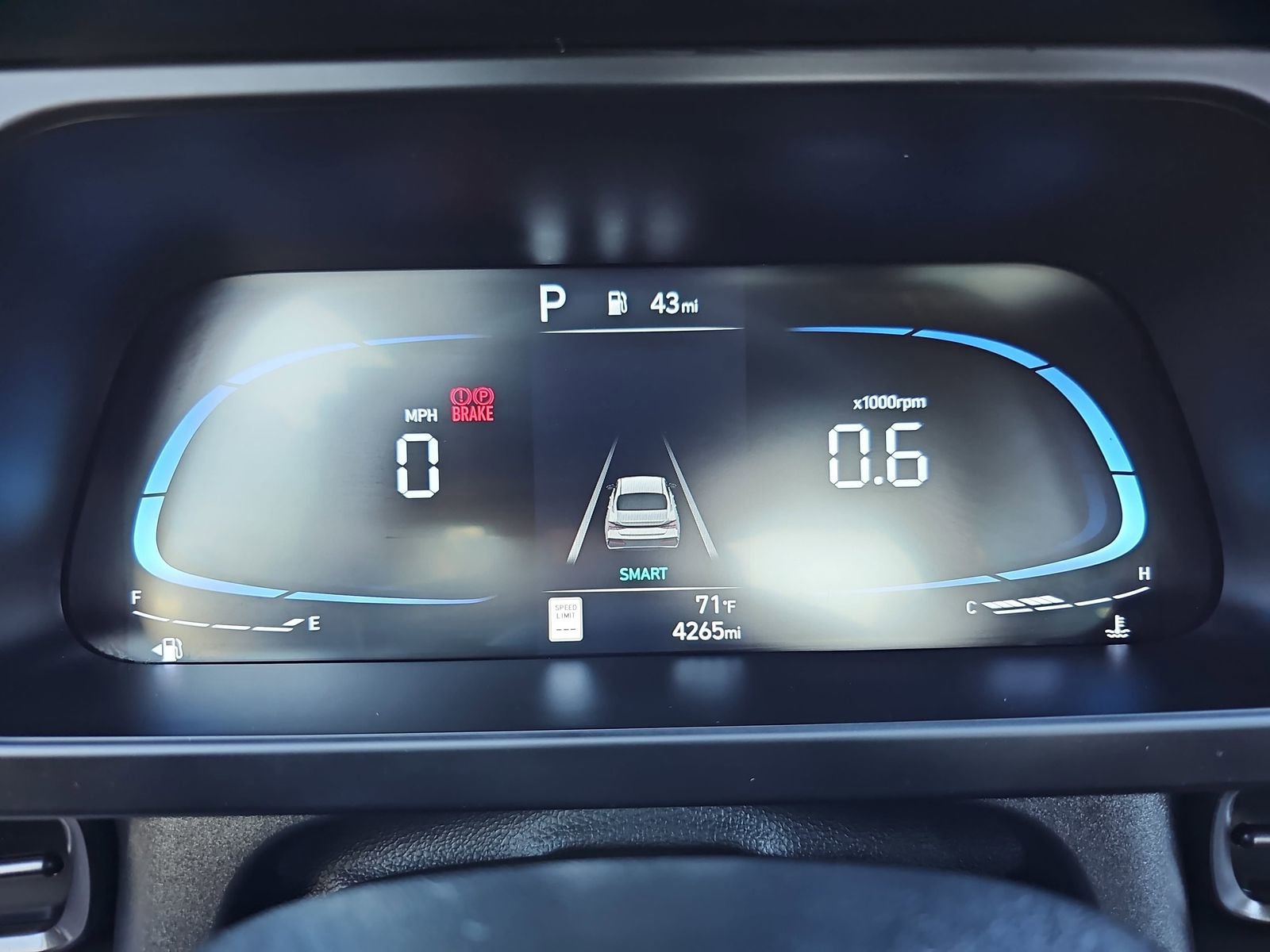 Certified 2025 Hyundai Elantra Sport image 20