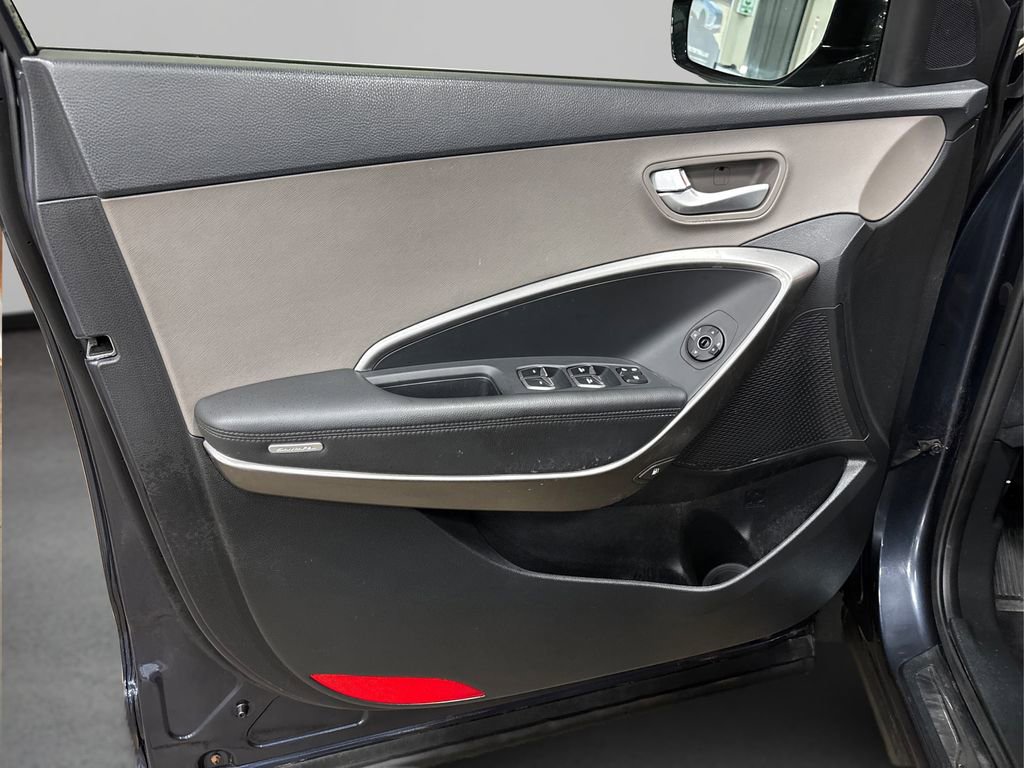 Used 2017 Hyundai Santa Fe SE w/ SE Premium Package 02 image 23