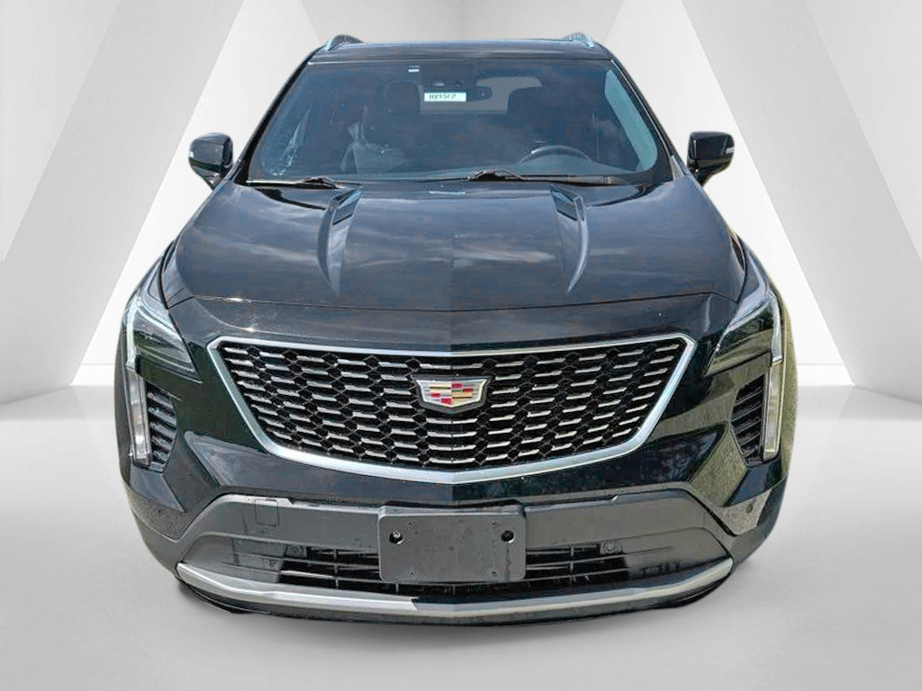 Used 2021 Cadillac XT4 Premium Luxury w/ Driver Awareness Package AWD/4WD image 2