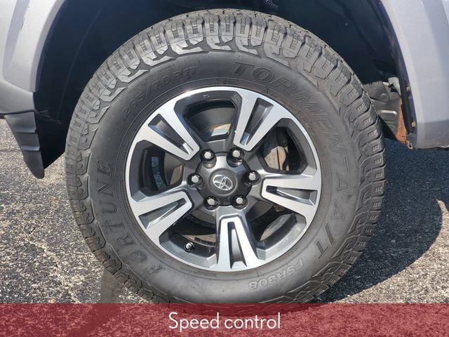 Used 2018 Toyota Tacoma TRD Sport w/ Technology Package AWD/4WD image 36