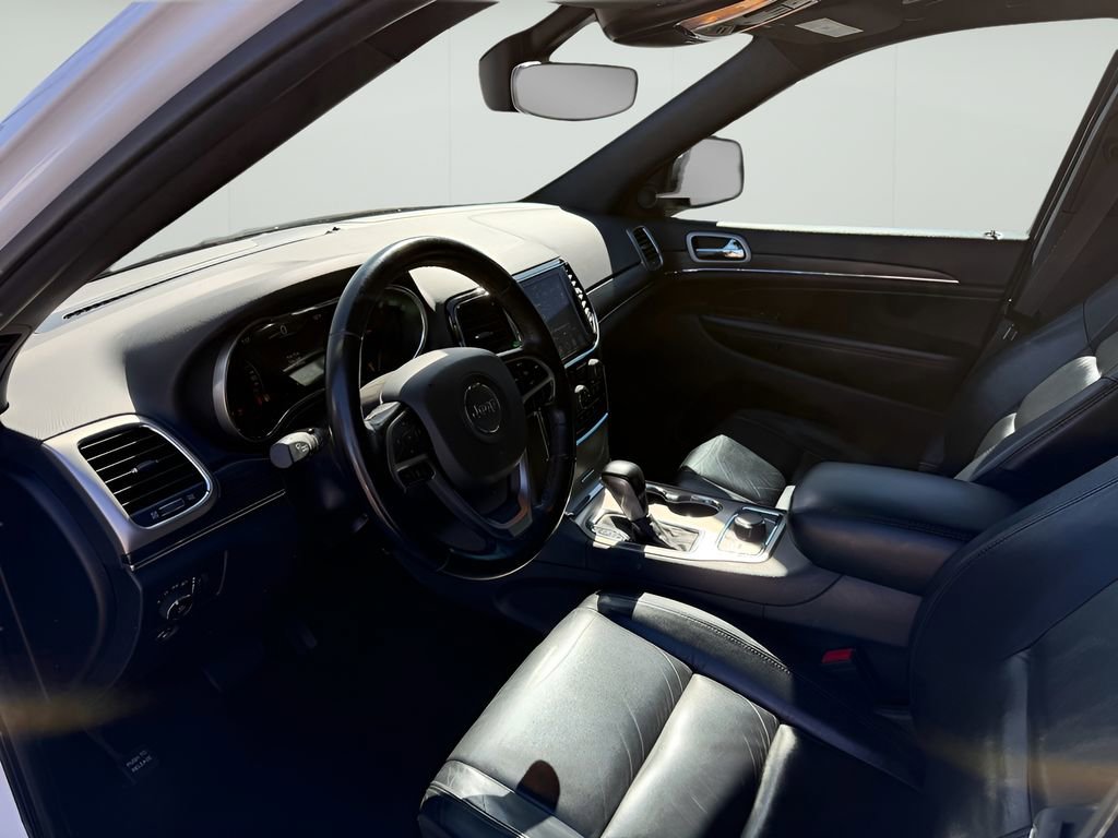 Used 2021 Jeep Grand Cherokee Limited image 15