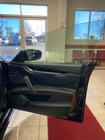 Used 2019 Maserati Ghibli S GranSport RWD image 15