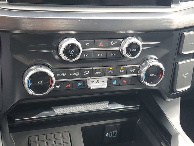 Used 2025 Ford F350 Lariat w/ Lariat Ultimate Package AWD/4WD image 19