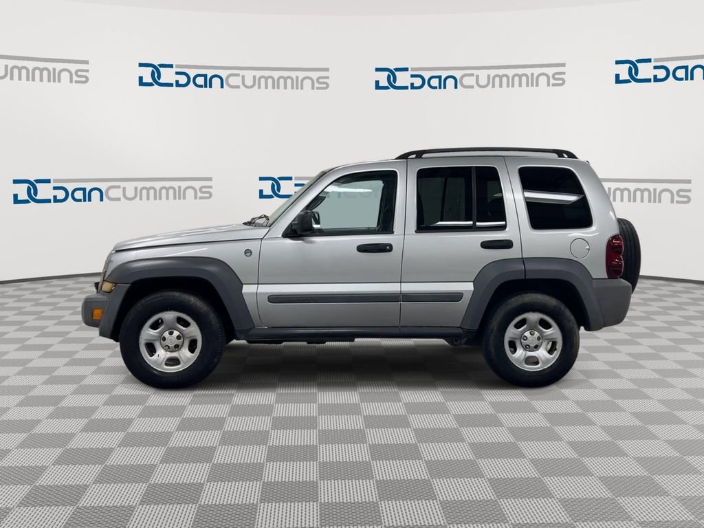 Used 2005 Jeep Liberty Sport AWD/4WD image 5