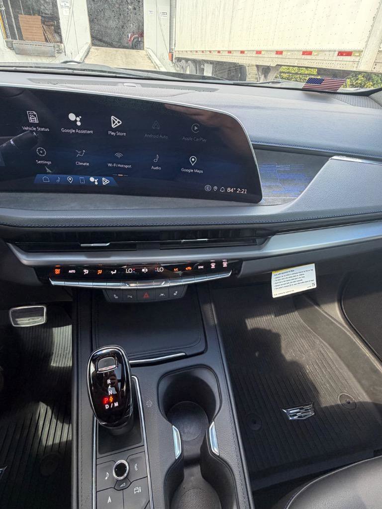 Used 2024 Cadillac XT4 Sport w/ Cold Weather Package image 10