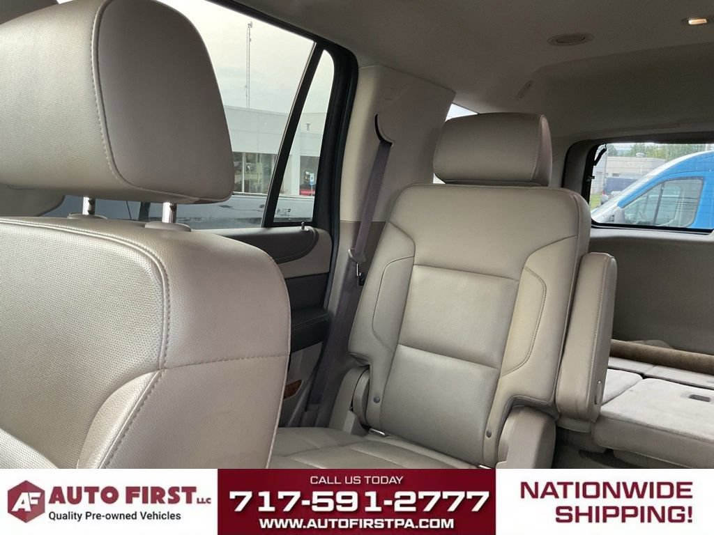 Used 2018 Chevrolet Tahoe Premier AWD/4WD image 24