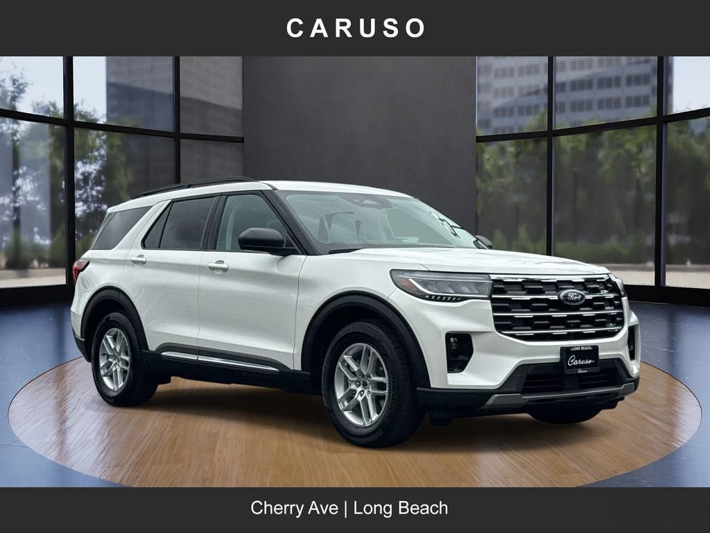 Used 2025 Ford Explorer Active w/ Active Comfort Package RWD image 1