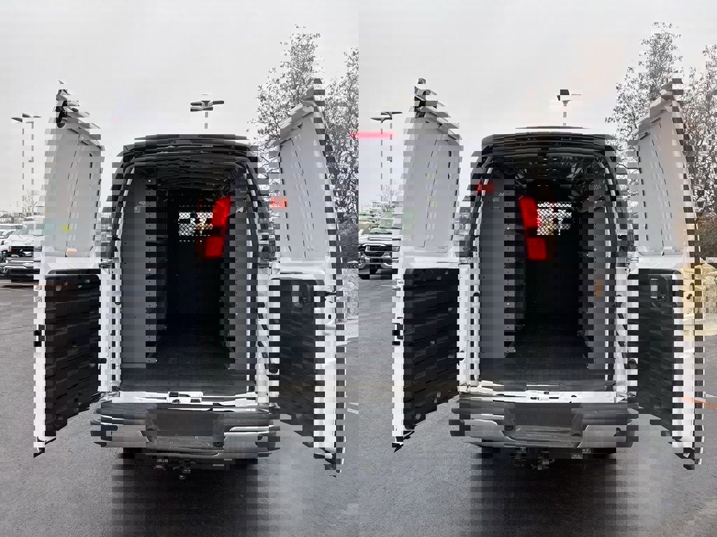 New 2025 GMC Savana 2500 w/ Enhanced Convenience Package image 11