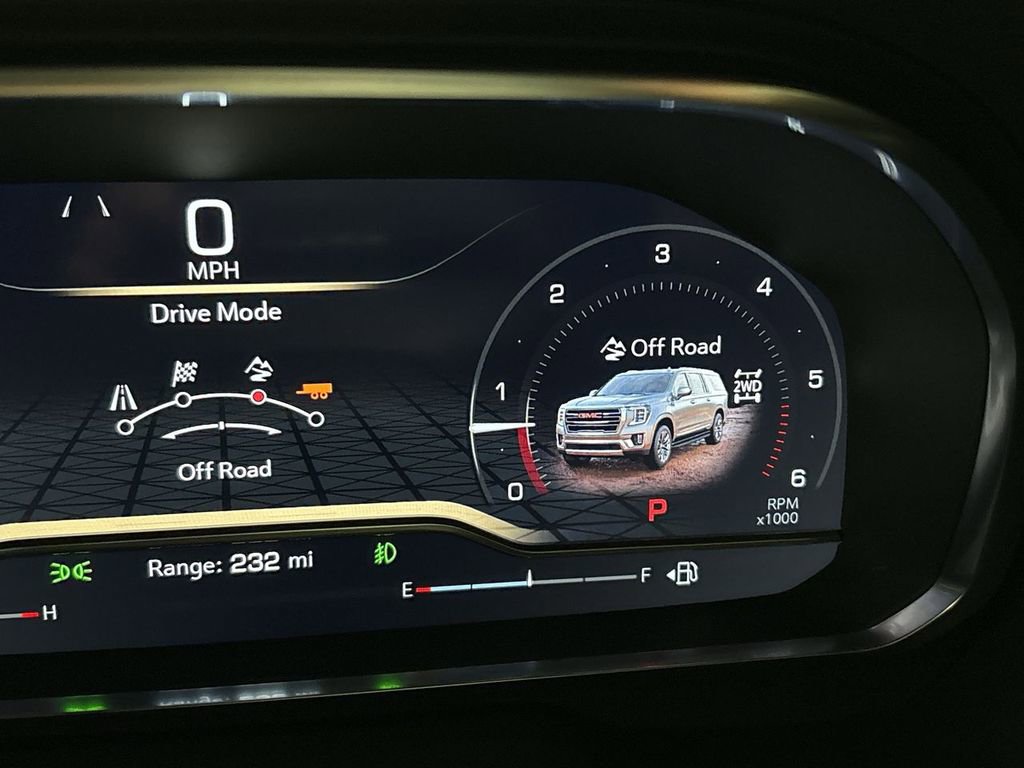 Used 2024 GMC Yukon SLT w/ SLT Luxury Package image 49