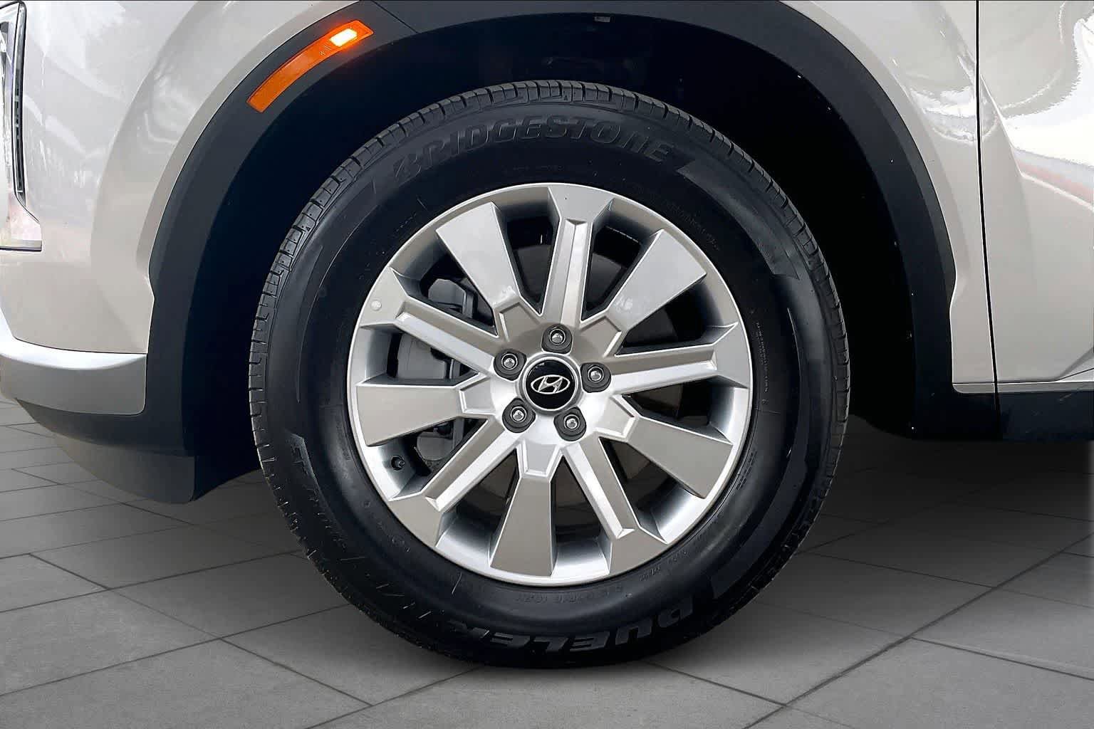 Used 2025 Hyundai Palisade SEL AWD/4WD image 11