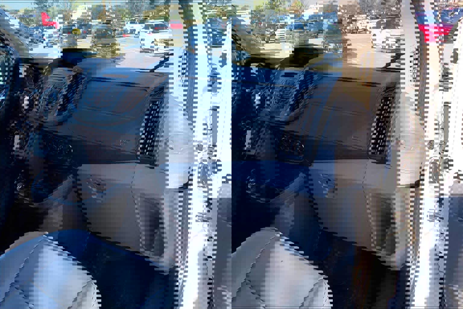 Used 2019 Ford Transit 350 XL image 18