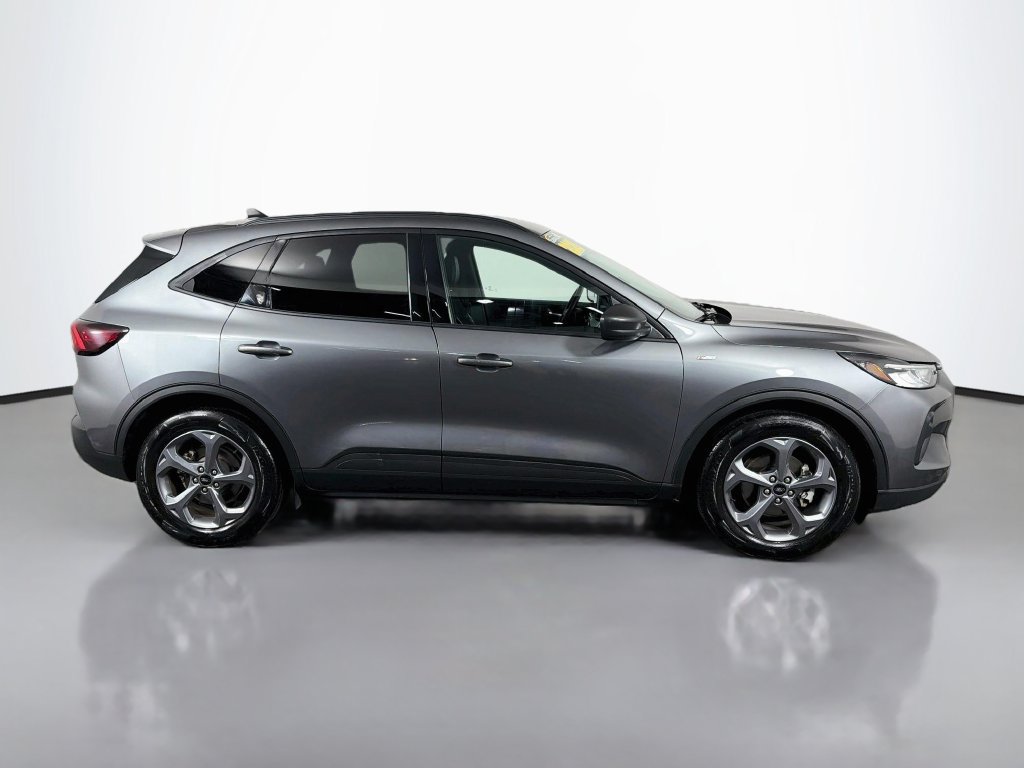 Used 2025 Ford Escape ST-Line FWD image 8