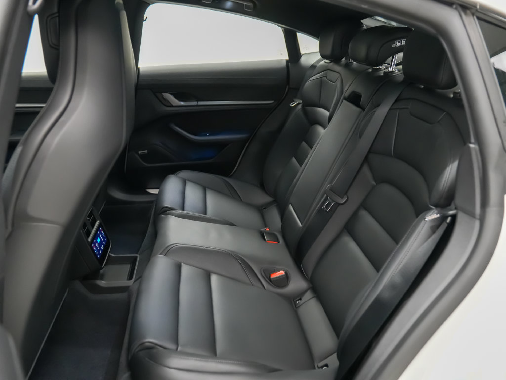 New 2026 Porsche Taycan 4S AWD/4WD image 19