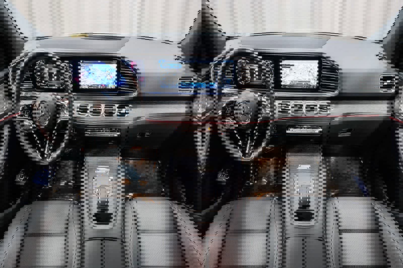 Used 2025 Mercedes-Benz GLE 450e 4MATIC image 13