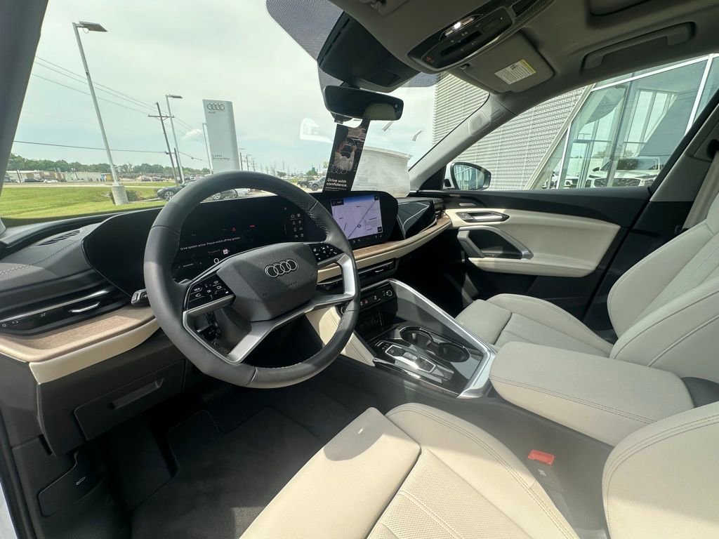 New 2025 Audi Q5 Premium Plus w/ Premium Plus AWD/4WD image 10