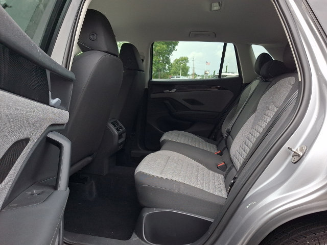 Certified 2025 Volkswagen Tiguan S AWD/4WD image 10