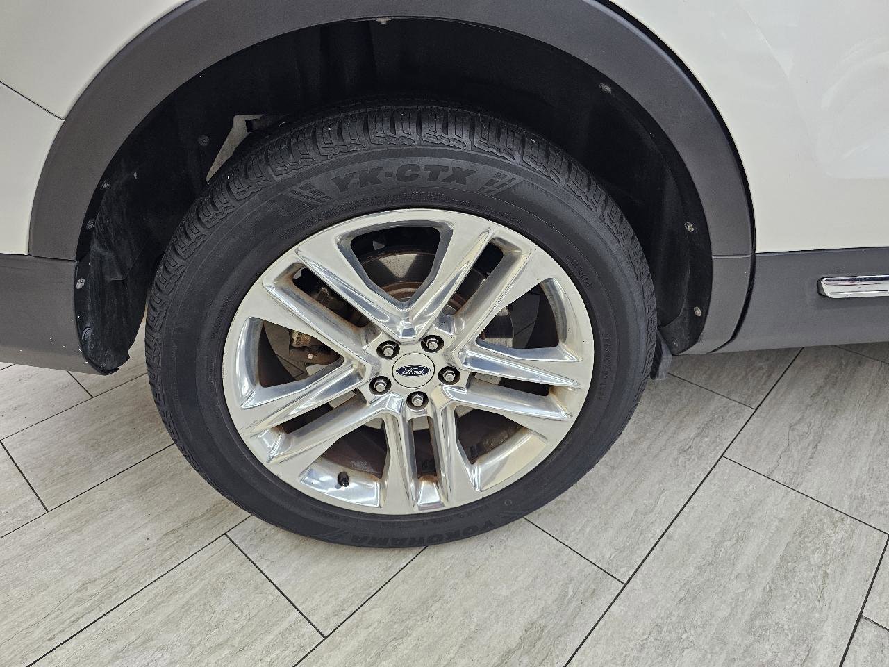 Used 2016 Ford Explorer XLT w/ Equipment Group 202A FWD image 40