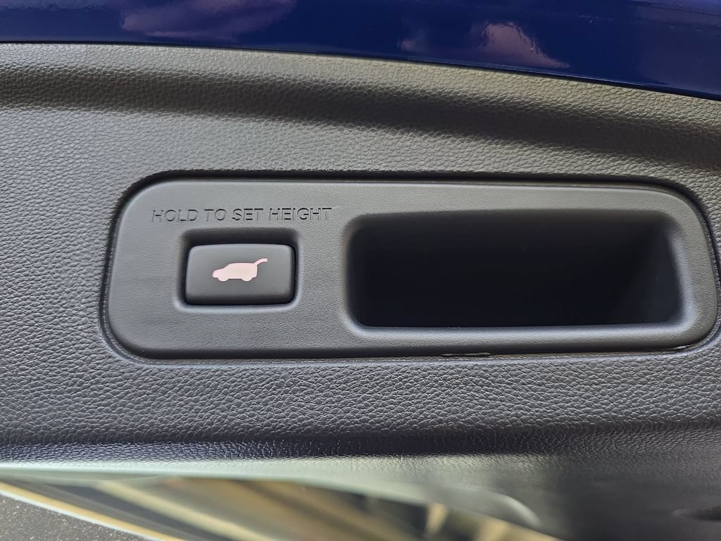 Used 2025 Acura MDX Type S AWD/4WD image 16