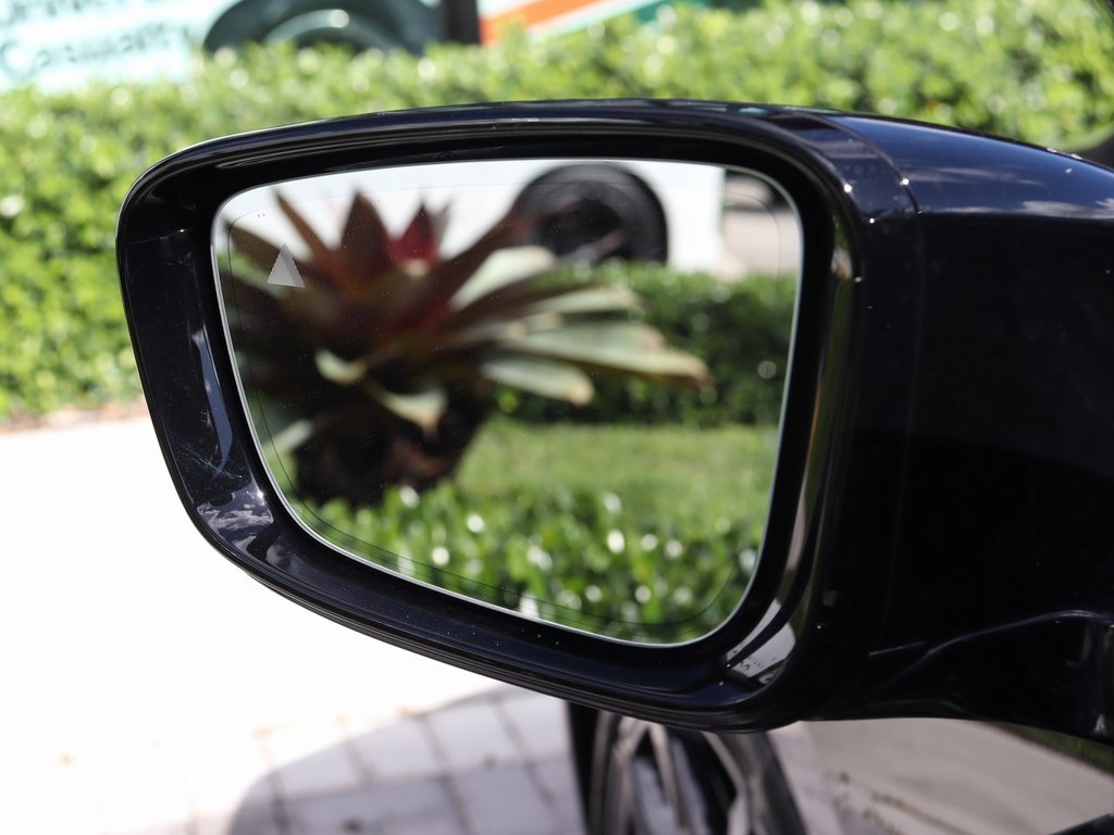 Used 2025 BMW 330i xDrive Sedan image 10